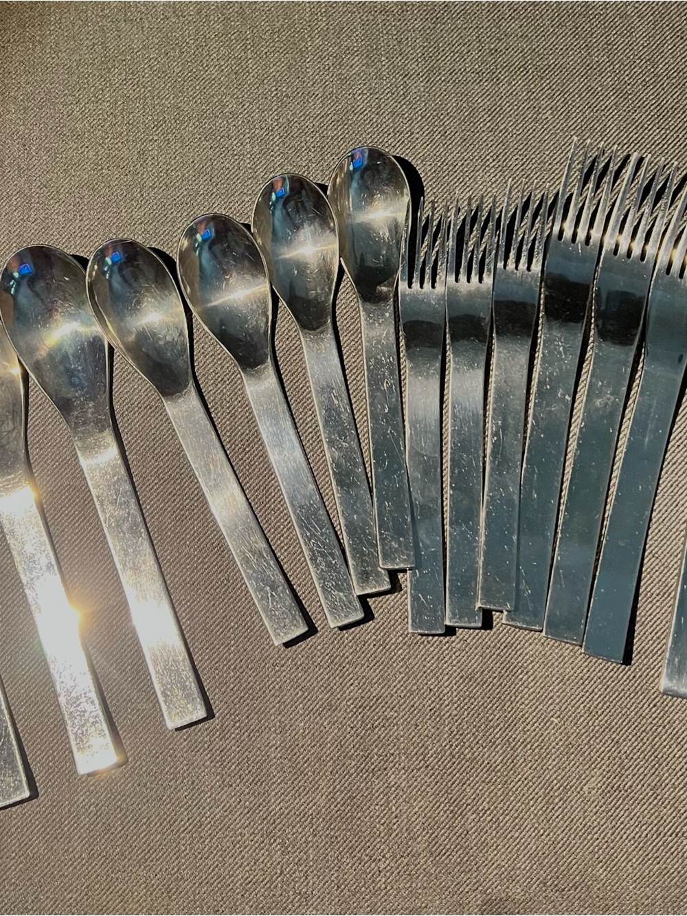 Sasaki Aria stainless steel flatware set 18 pc